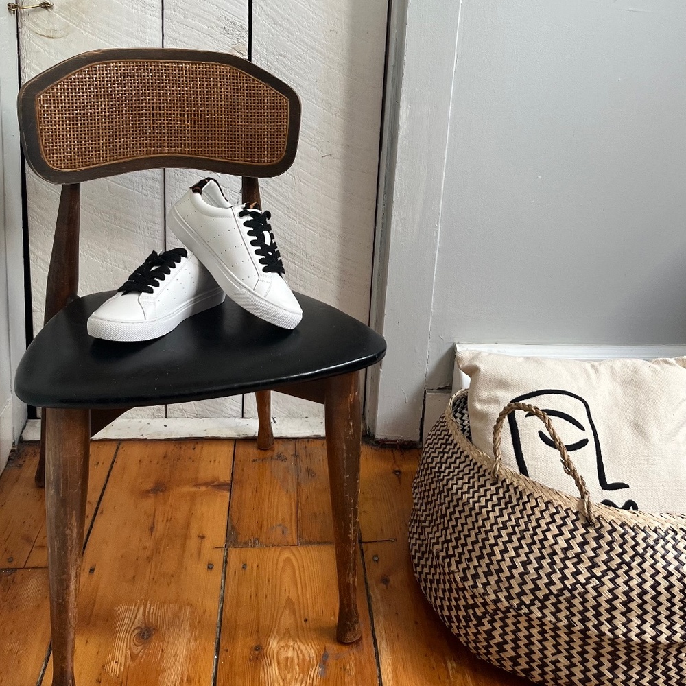 J Crew White Leather Sneakers sz 6